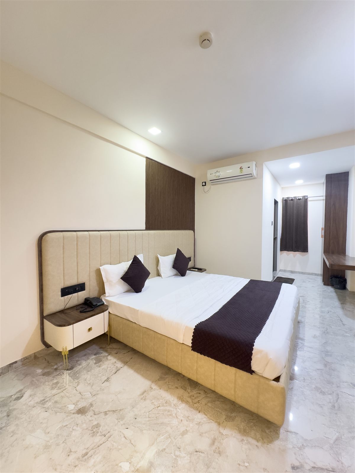 Hotel White Desert room and stay photo